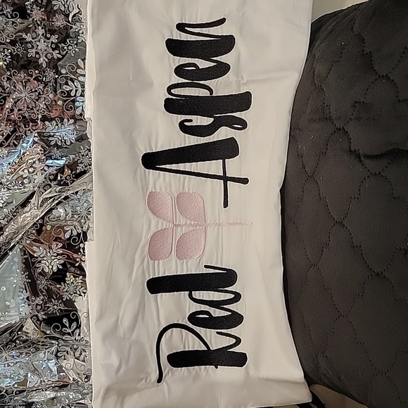 Cozy Sleep Set - Picture 2 of 4